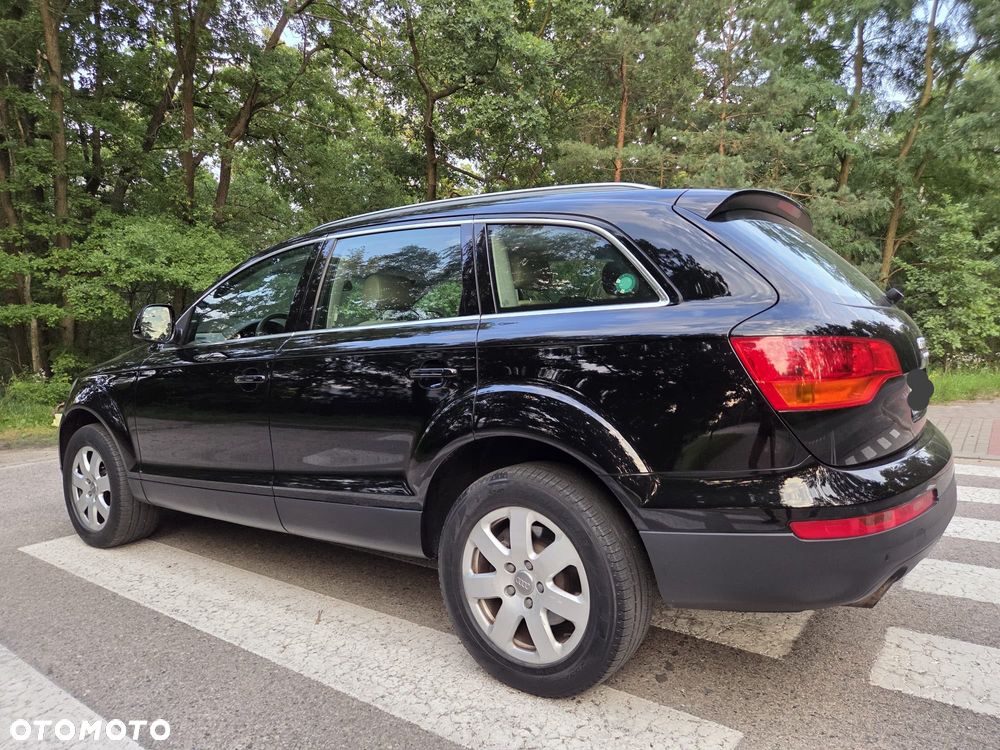 Audi Q7 - 7