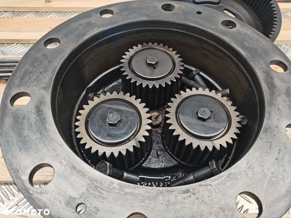 Reduktor Claas Scorpion 9055 {Carraro} - 2