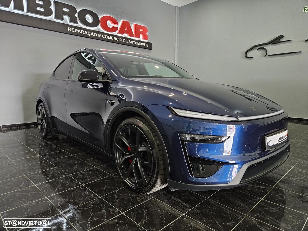 Tesla Model Y Performance Tração Integral - 10