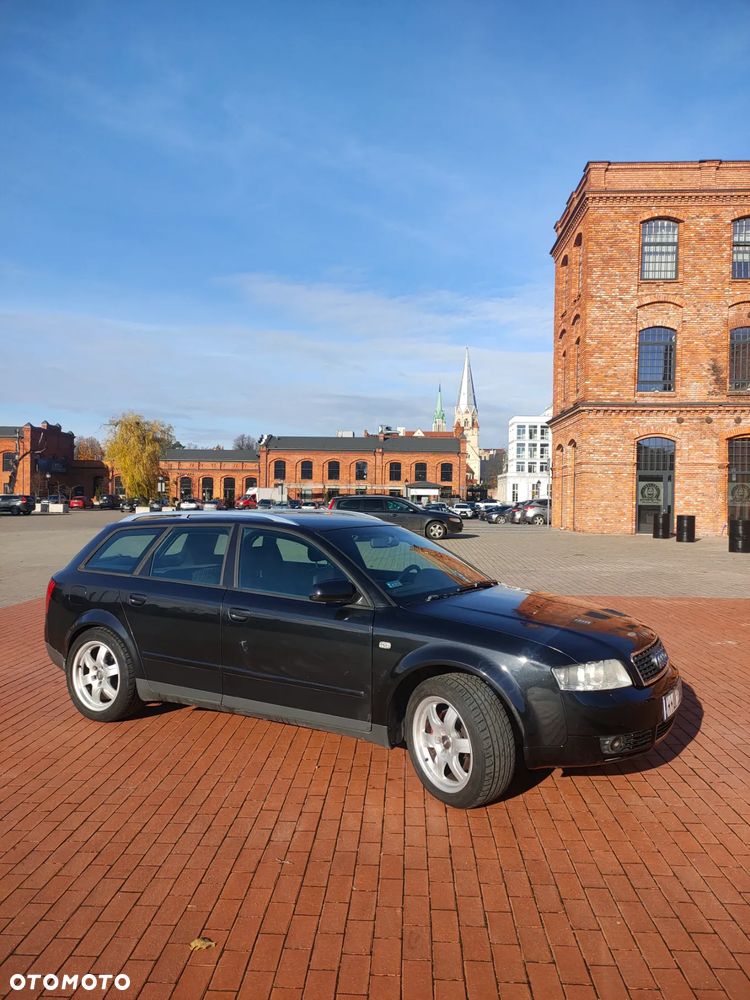 Audi A4 Avant - 4