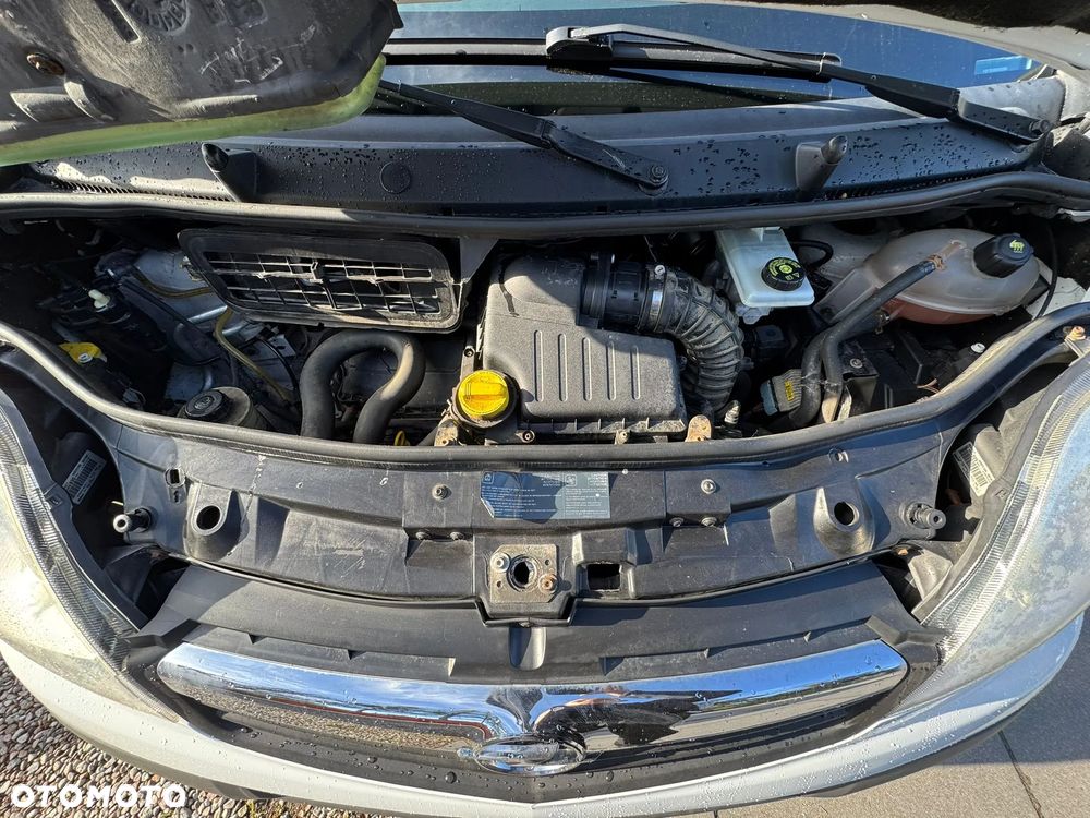 Opel VIVARO LONG KLIMATRYZACJA - 32