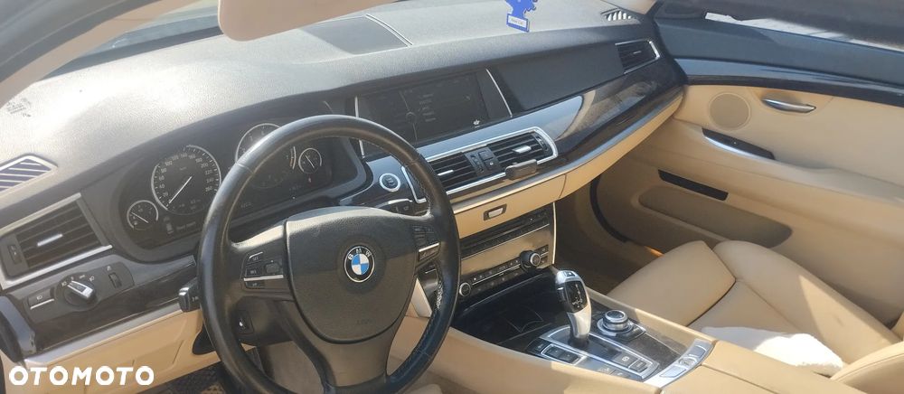 BMW Seria 5 535i xDrive Luxury Line - 12