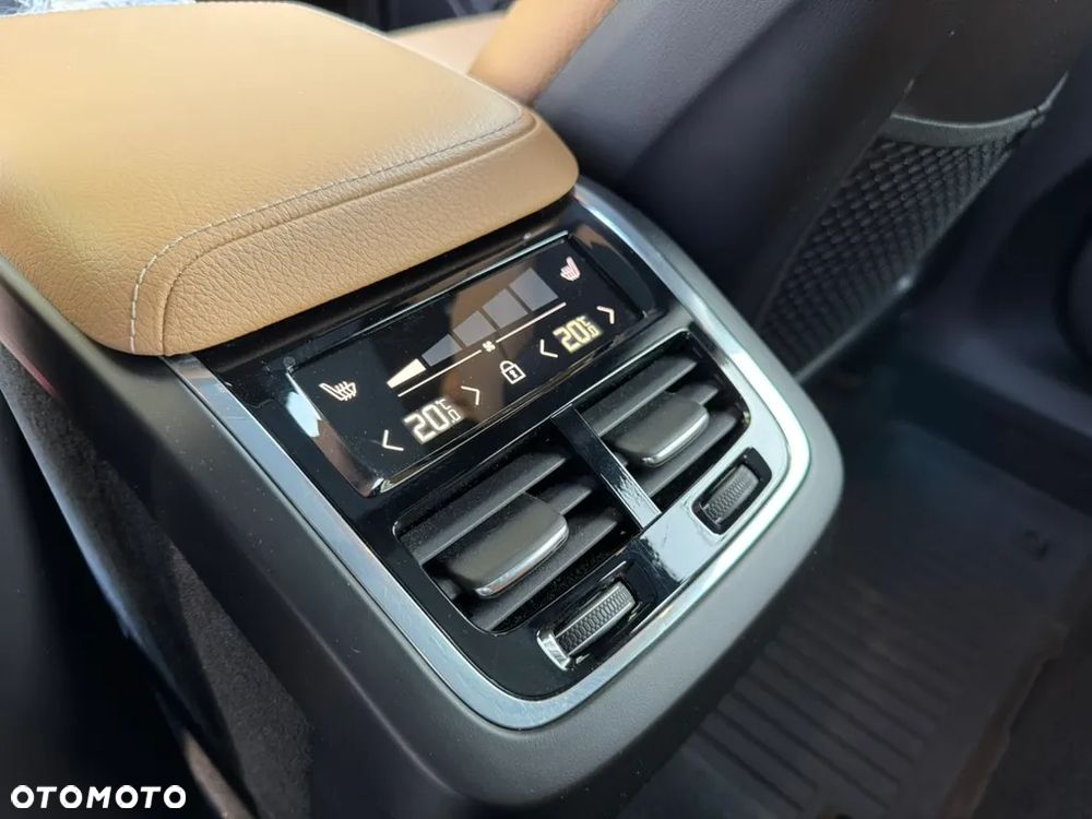 Volvo XC 60 T6 AWD Inscription - 8