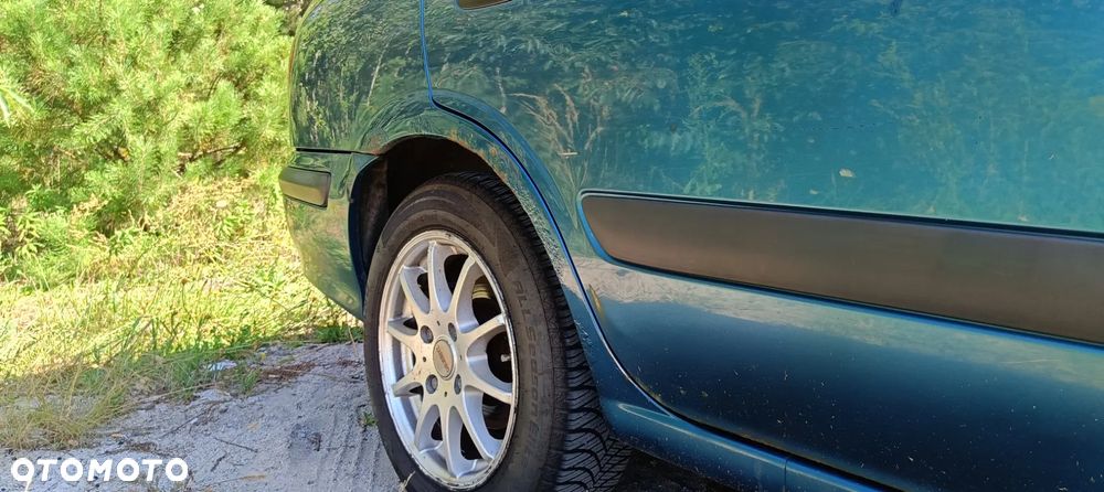 Nissan Almera - 7