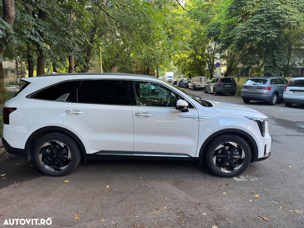 Kia Sorento 1.6 T-GDI HEV 6AT 4x4 7P Premium+ - 3