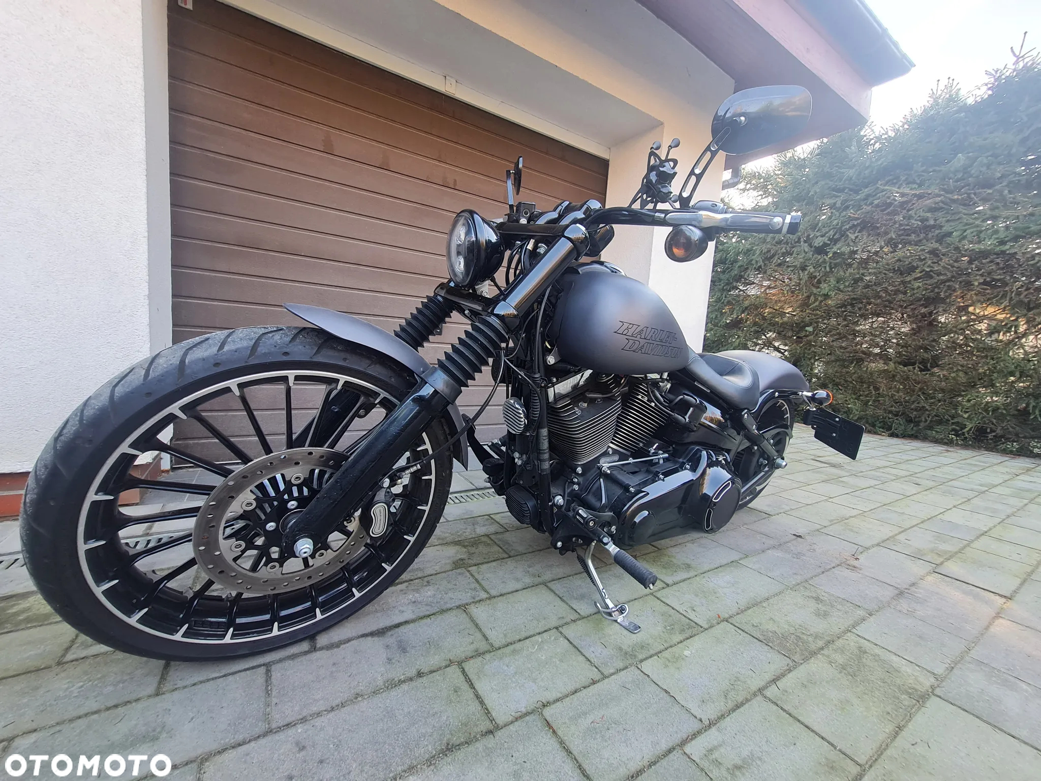 Harley-Davidson FXSB Breakout - 5