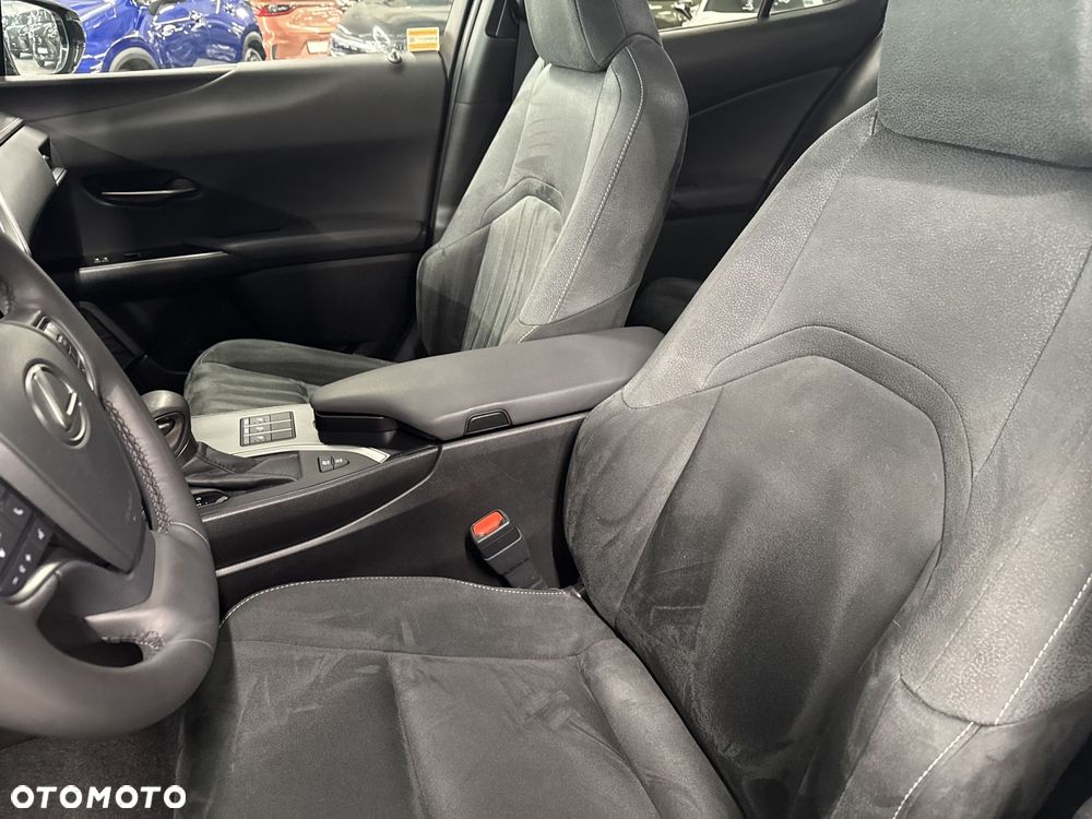 Lexus UX 250h GPF Business 2WD - 16