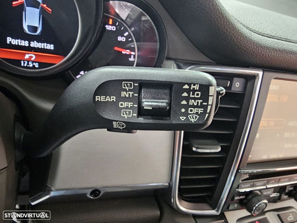Porsche Panamera Platinum Edition - 17