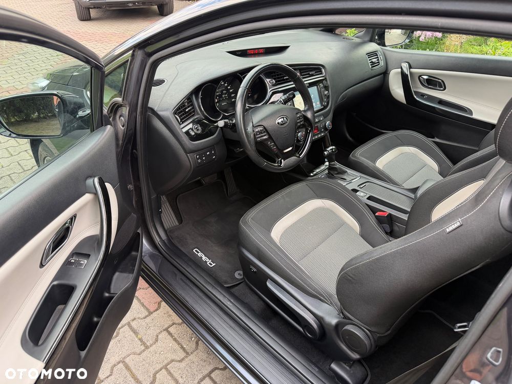 Kia ProCeed 1.6 GDI XL DCT - 16