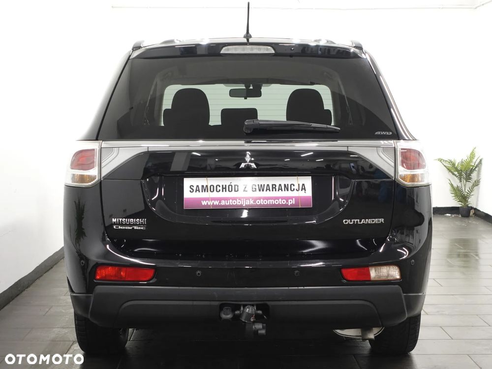 Mitsubishi Outlander 2.2 DI-D 4WD Invite - 8