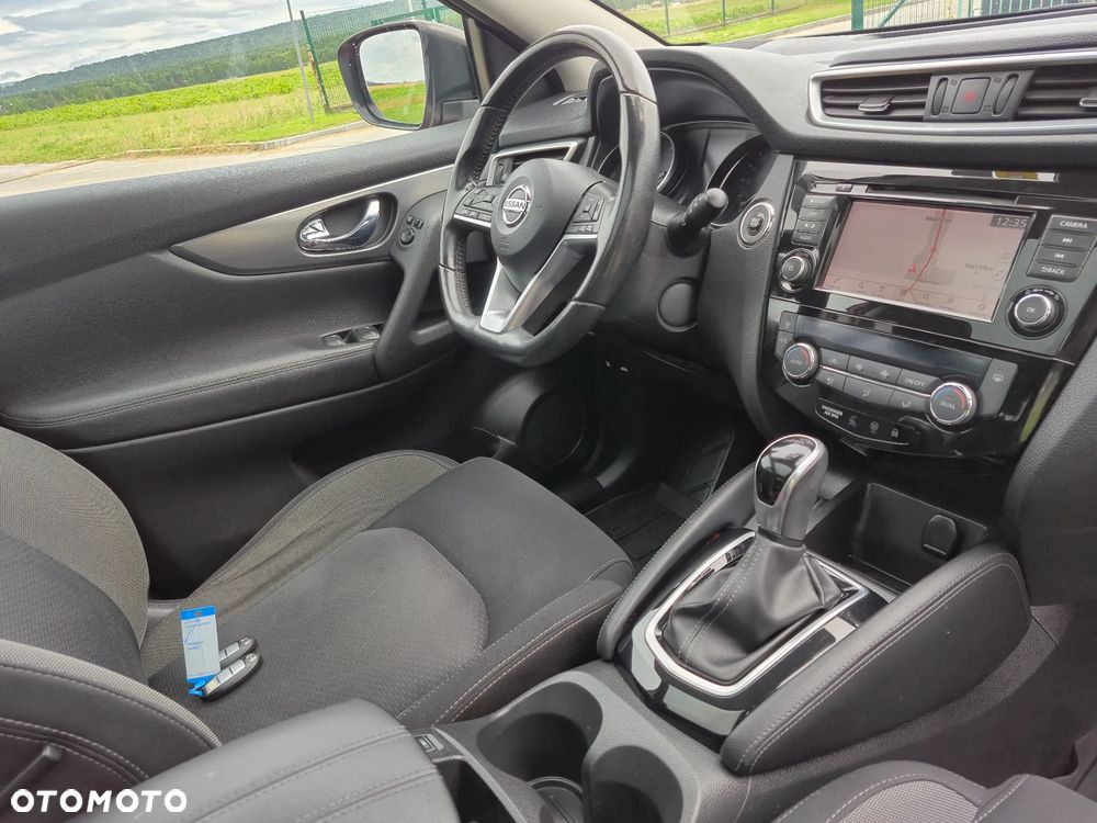 Nissan Qashqai 1.3 DIG-T DCT TEKNA - 26