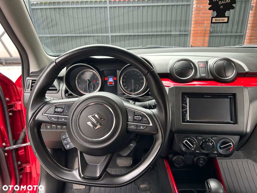 Suzuki Swift 1.2 Dualjet SHVS Premium Plus CVT - 12
