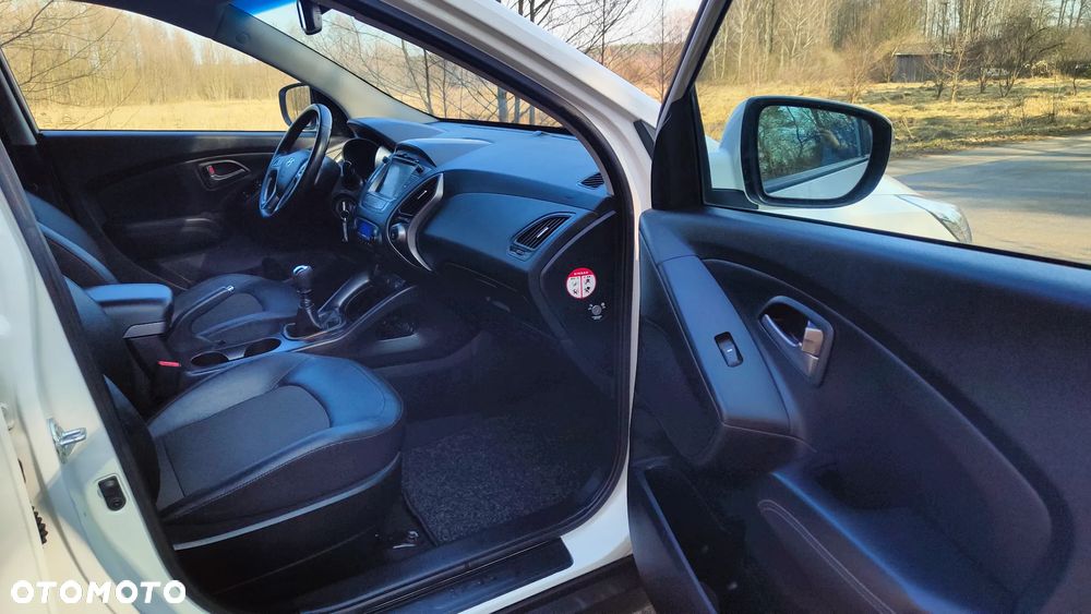 Hyundai ix35 blue 1.6 2WD Finale Gold - 24