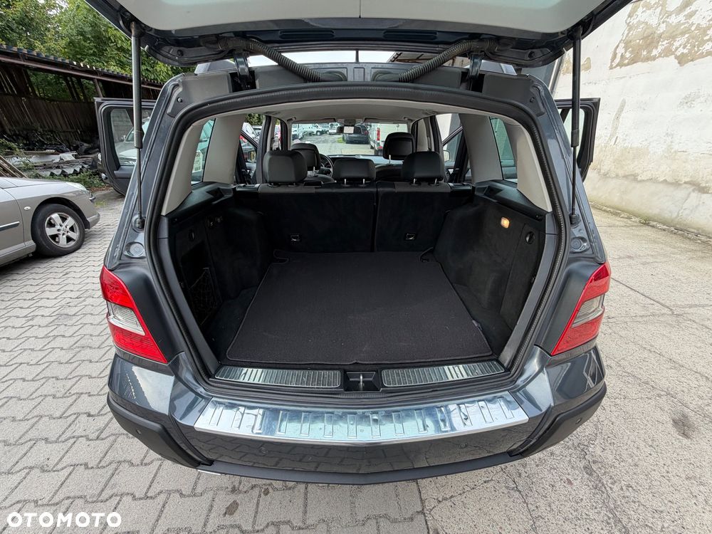 Mercedes-Benz GLK - 25