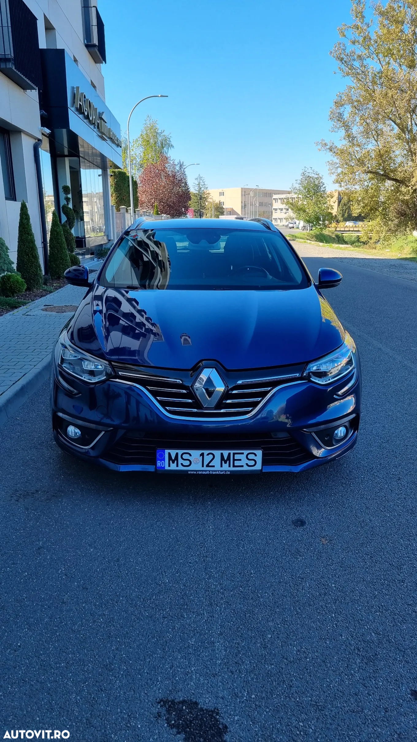 Renault Megane ENERGY dCi 165 EDC BOSE EDITION - 3