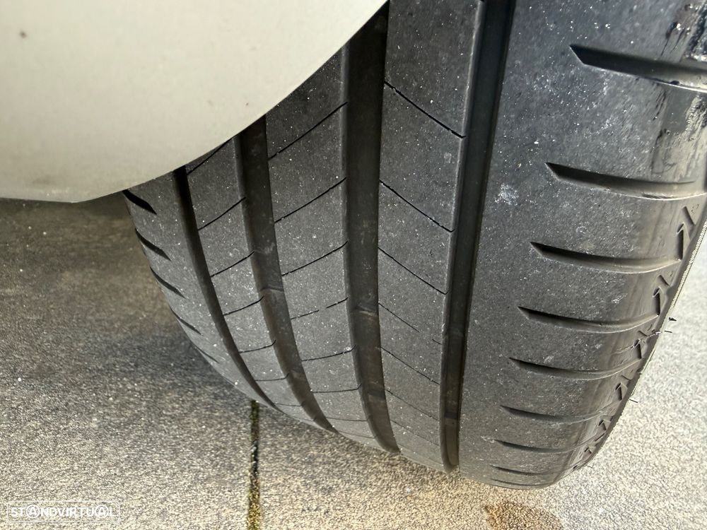 Mercedes-Benz E 300 Bluetec Hybrid Avantgarde - 13