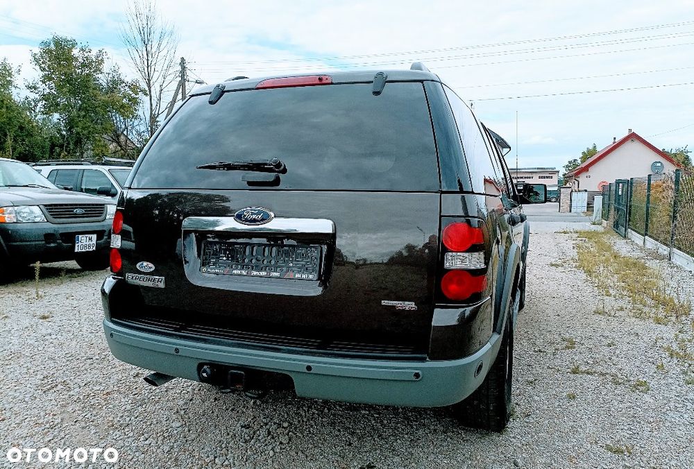 Ford Explorer 4.0 4WD - 17