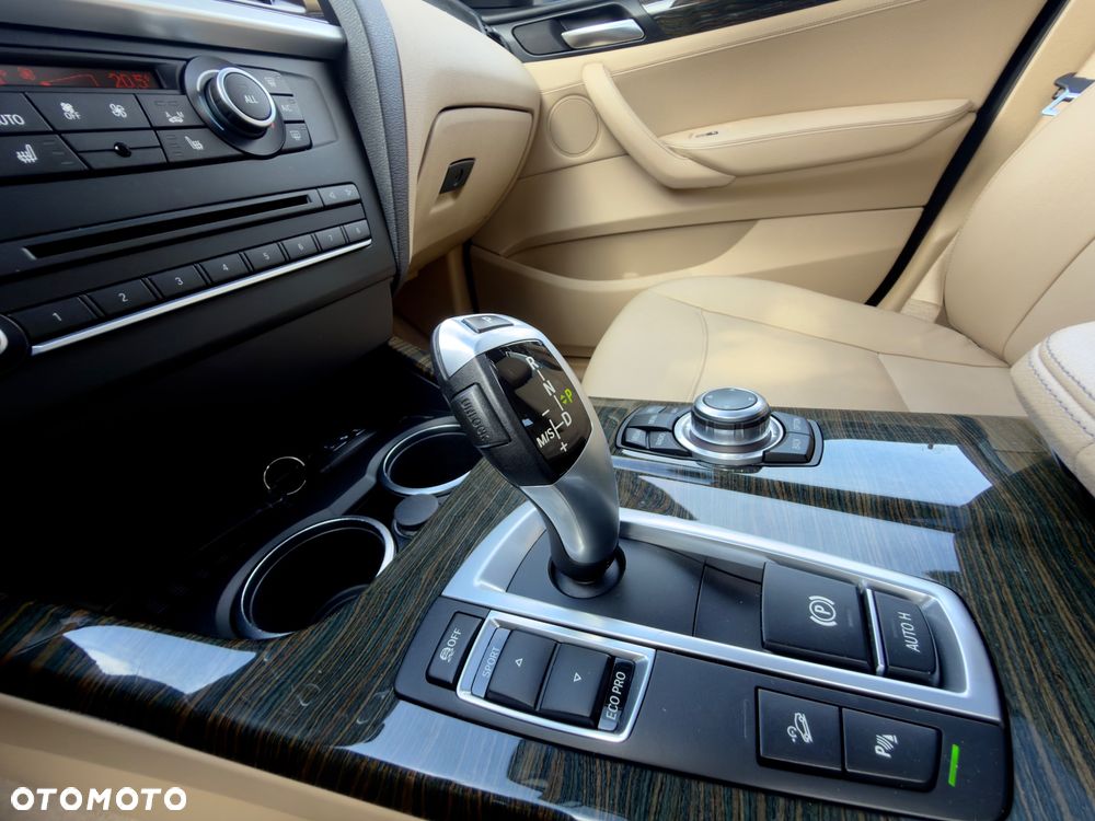 BMW X3 xDrive20d - 28