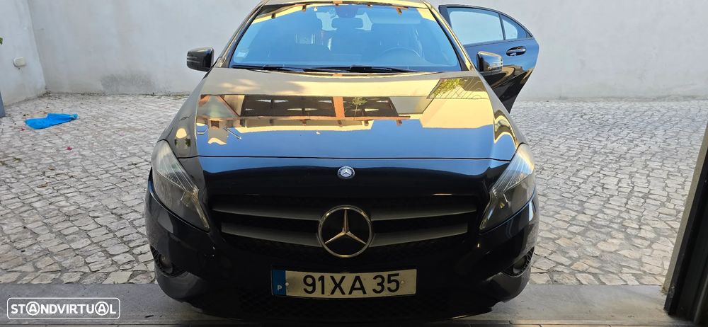Mercedes-Benz A 180 CDI (BlueEFFICIENCY) Urban - 2