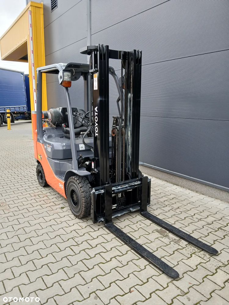 Toyota 02-8FGF18 - 3