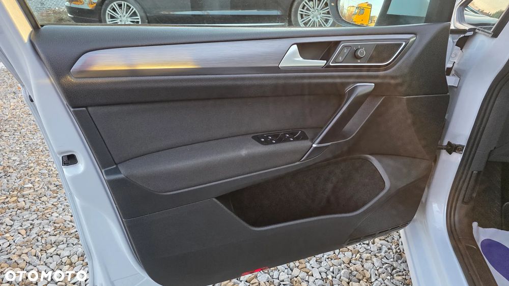 Volkswagen Golf Sportsvan 1.5 TSI ACT OPF Highline - 11