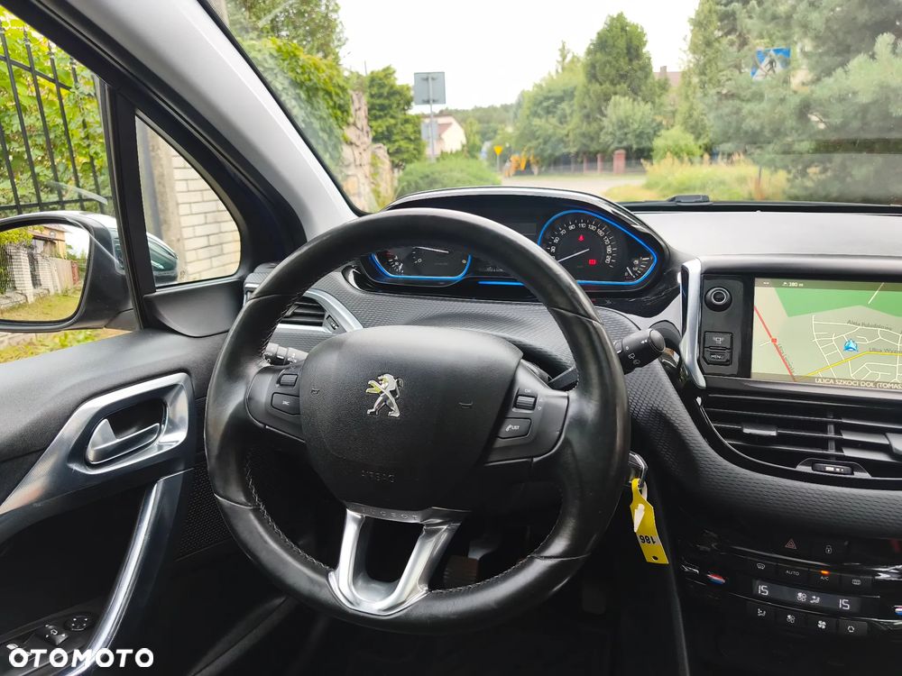 Peugeot 2008 e-HDi FAP 115 STOP & START Allure - 29
