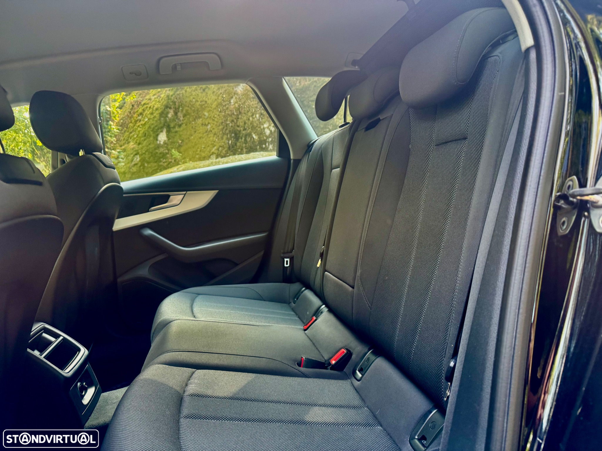 Audi A4 Avant 2.0 TDI Advance S tronic - 21