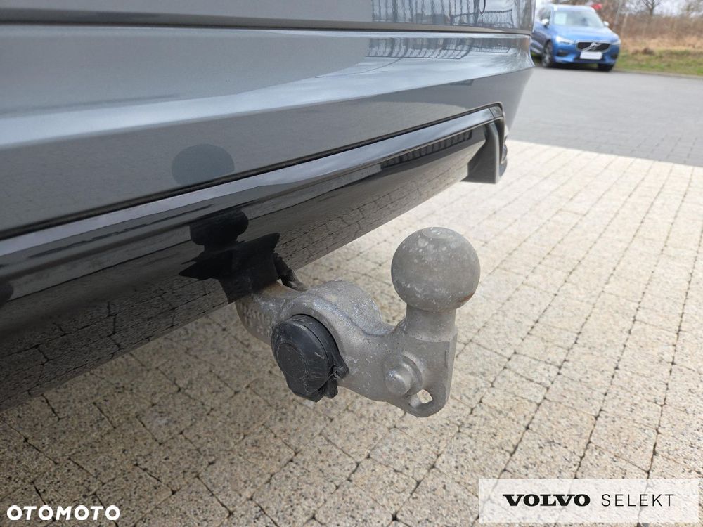 Volvo XC 60 T8 Plug-In Hybrid AWD R-Design - 33