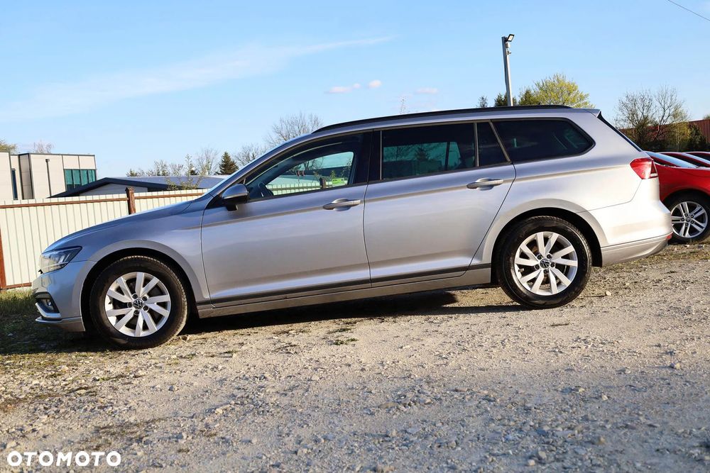 Volkswagen Passat 2.0 TDI EVO Essence - 8