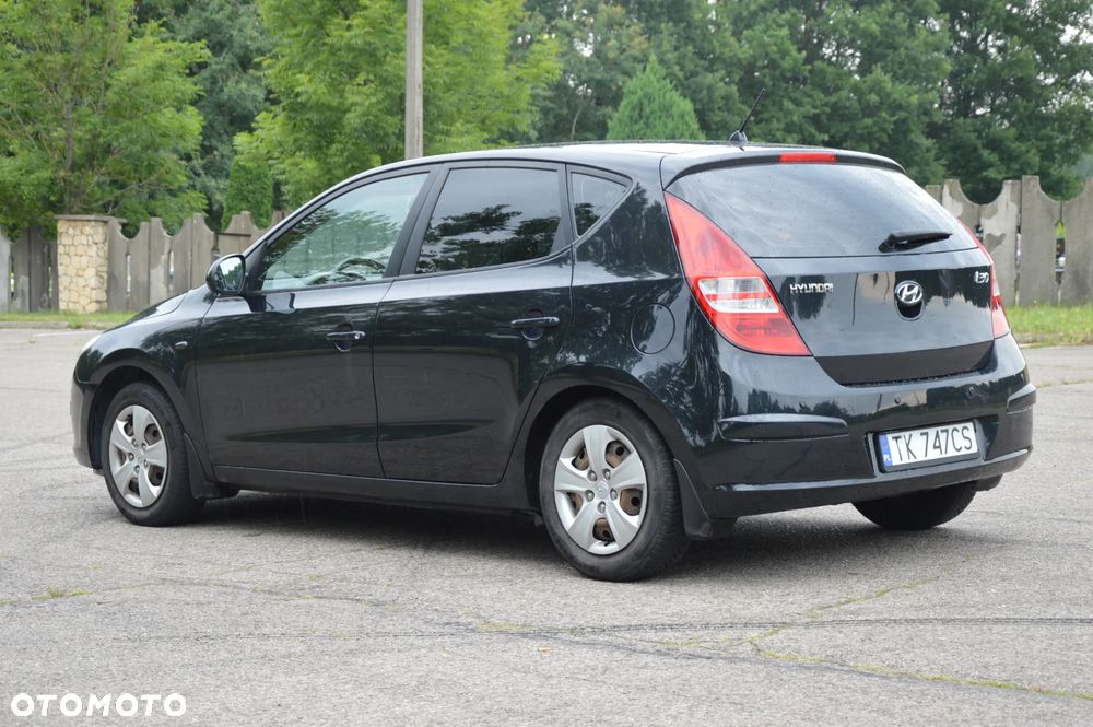 Hyundai i30 1.6 Comfort - 13