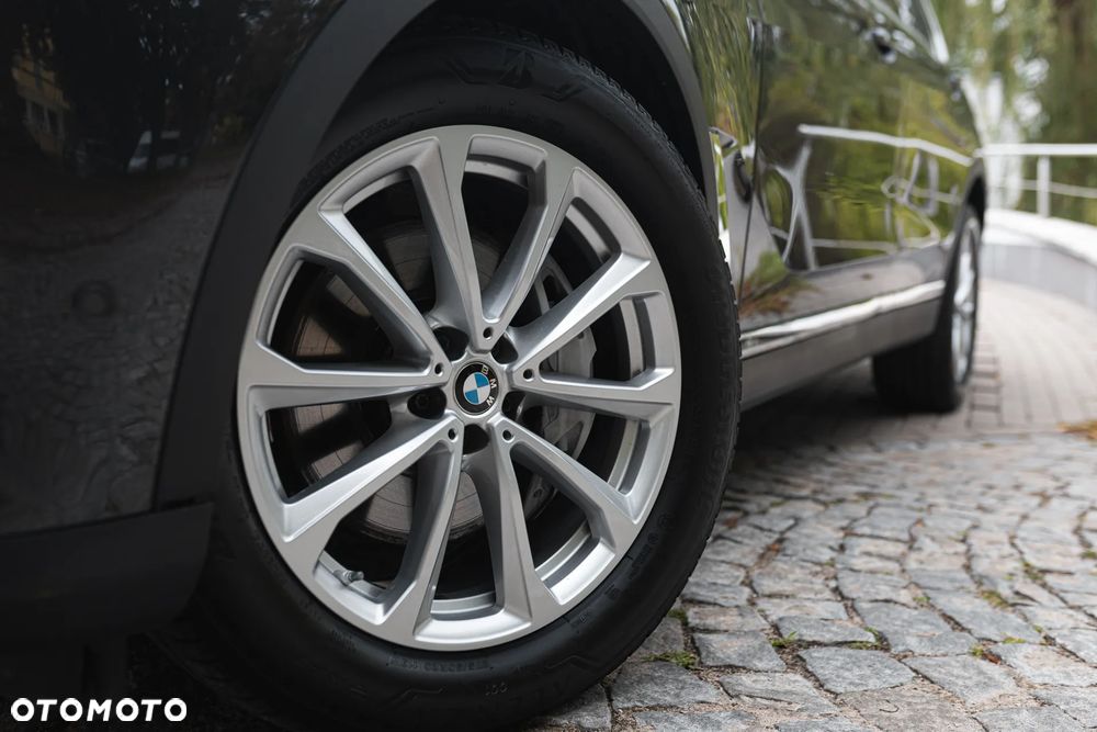 BMW X7 xDrive40i mHEV - 12