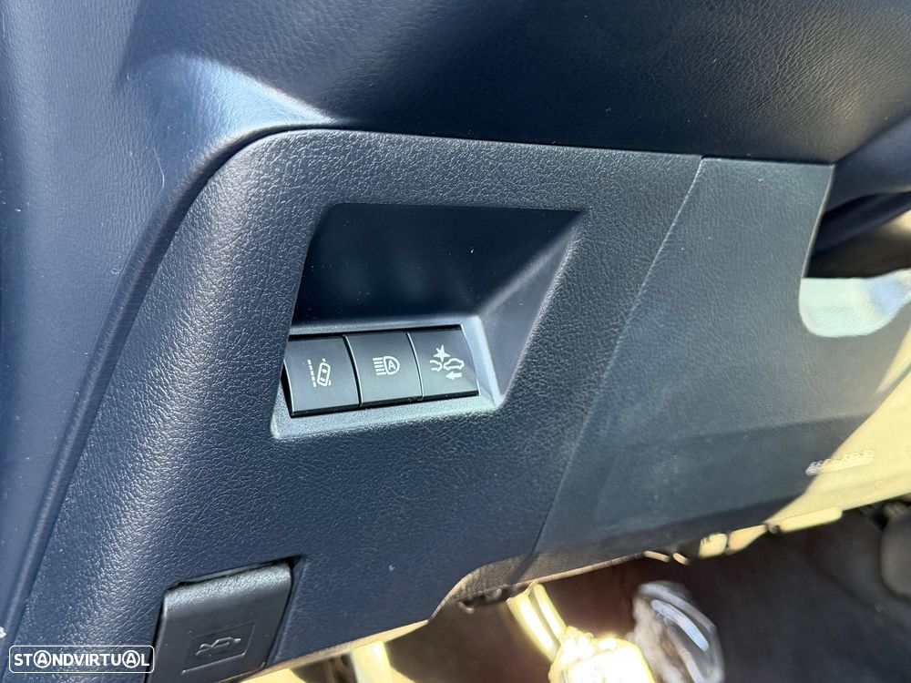 Toyota Yaris 1.0 VVT-i Comfort Plus - 31