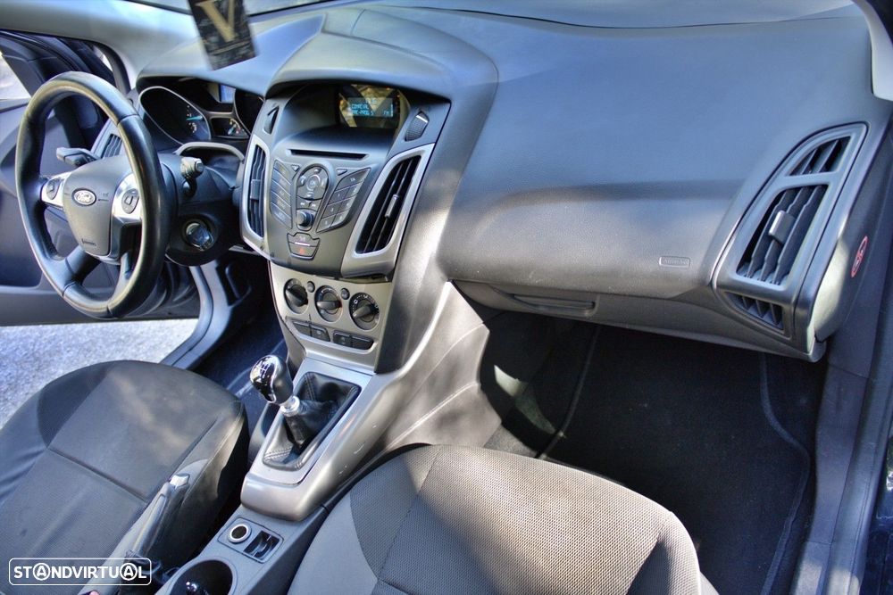 Ford Focus SW 1.6 TDCi Titanium - 17