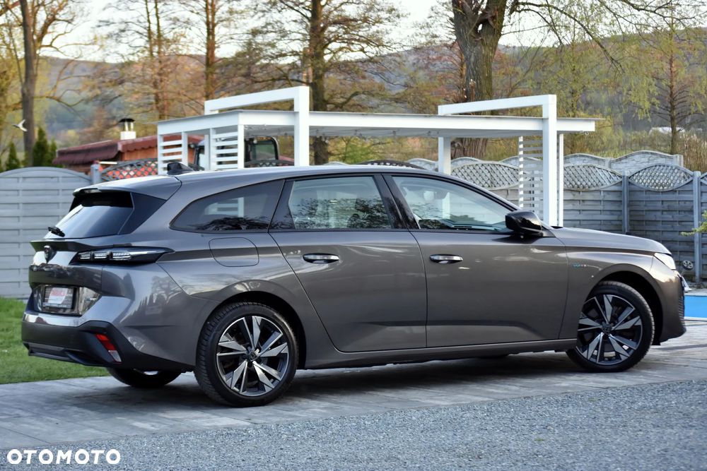 Peugeot 308 180 e-EAT8 GT - 19