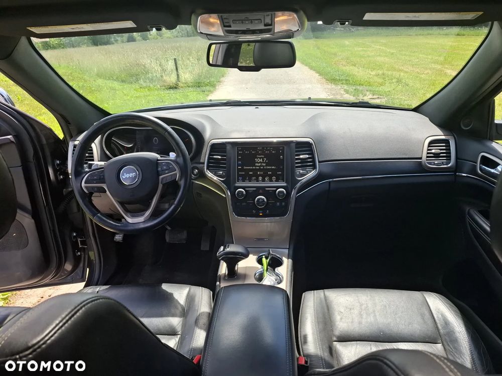 Jeep Grand Cherokee - 17