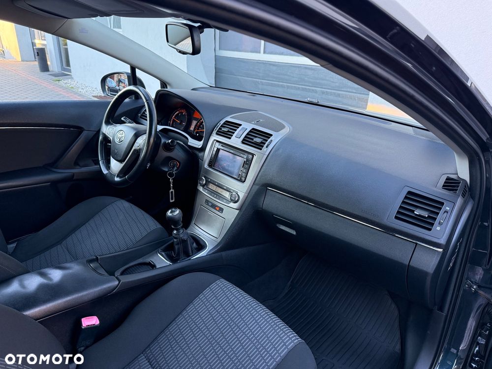 Toyota Avensis 2.0 D-4D Platinium - 14