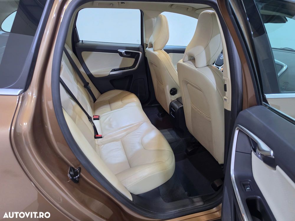 Volvo XC 60 D3 Summum - 13