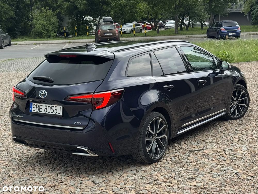 Toyota Corolla - 33