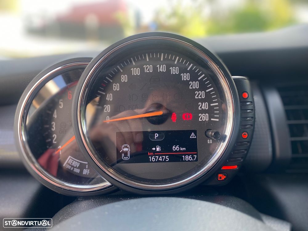 MINI 3 Portas Cooper D Auto - 12