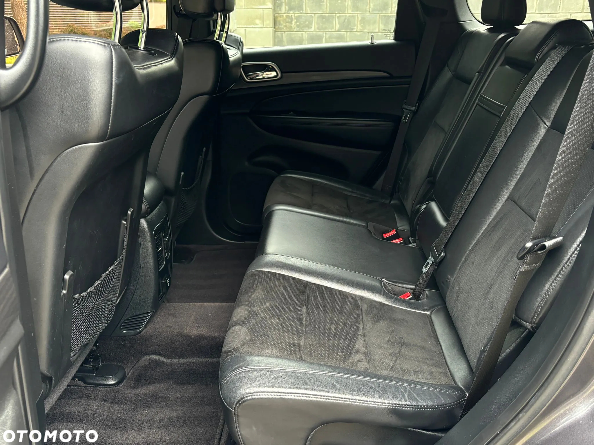 Jeep Cherokee - 21