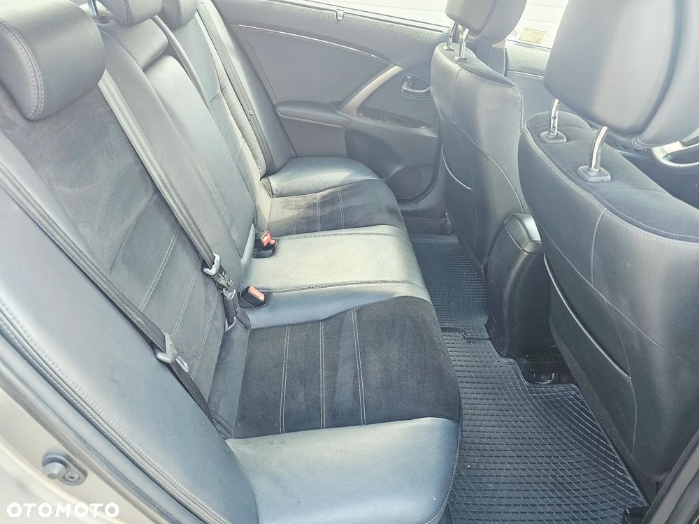 Toyota Avensis 1.8 Prestige - 21