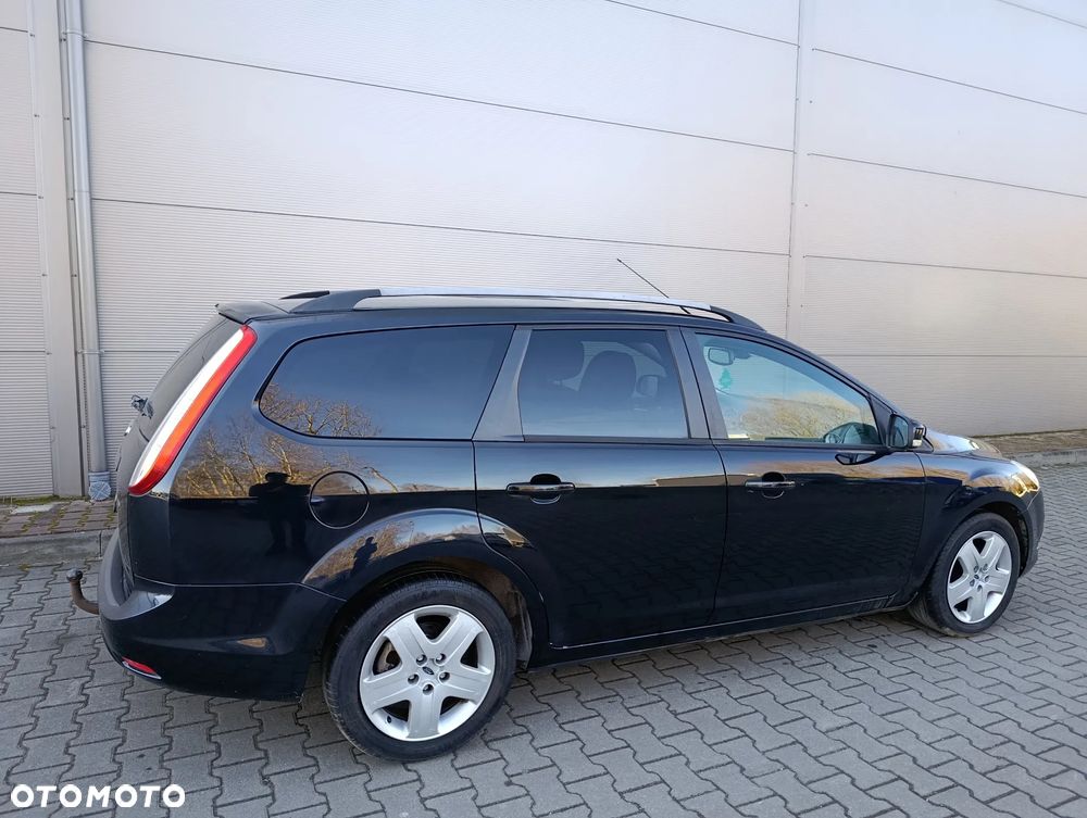 Ford Focus 1.6 16V Style - 10