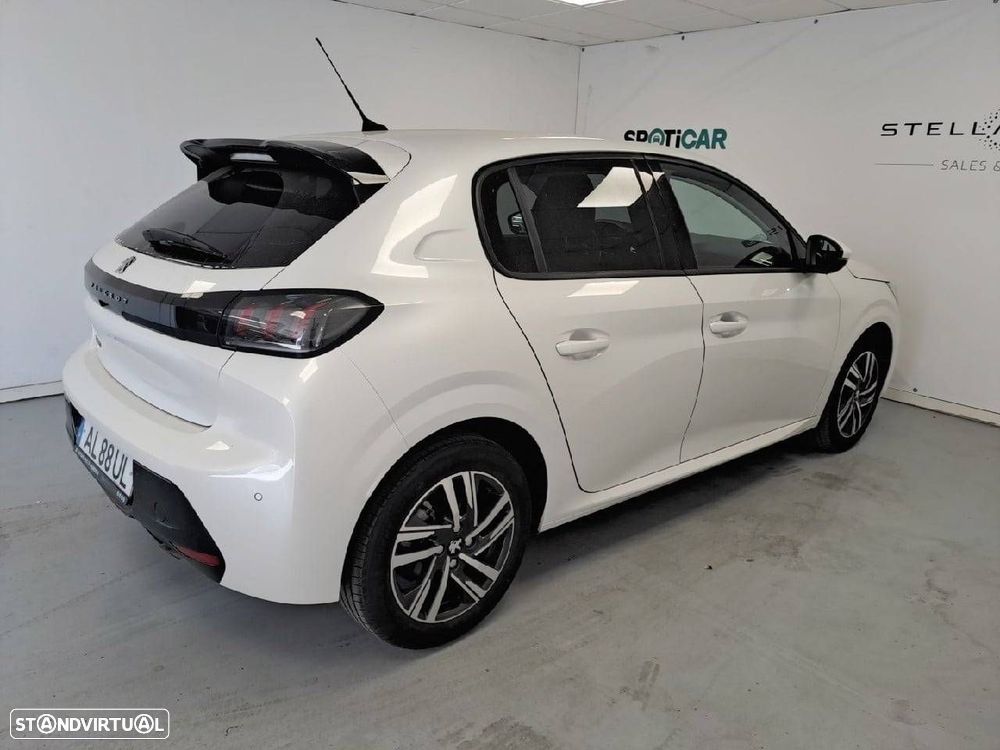 Peugeot 208 2021 photo 4
