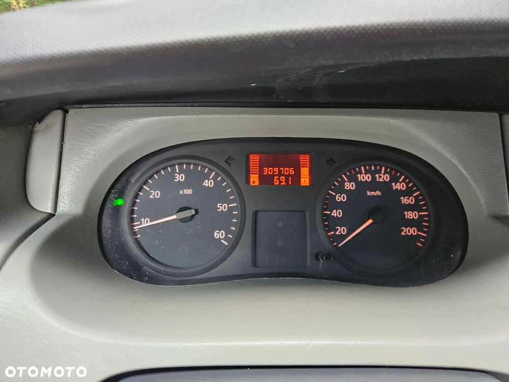 Renault TRAFIC LONG 6-OSOBOWY - 32