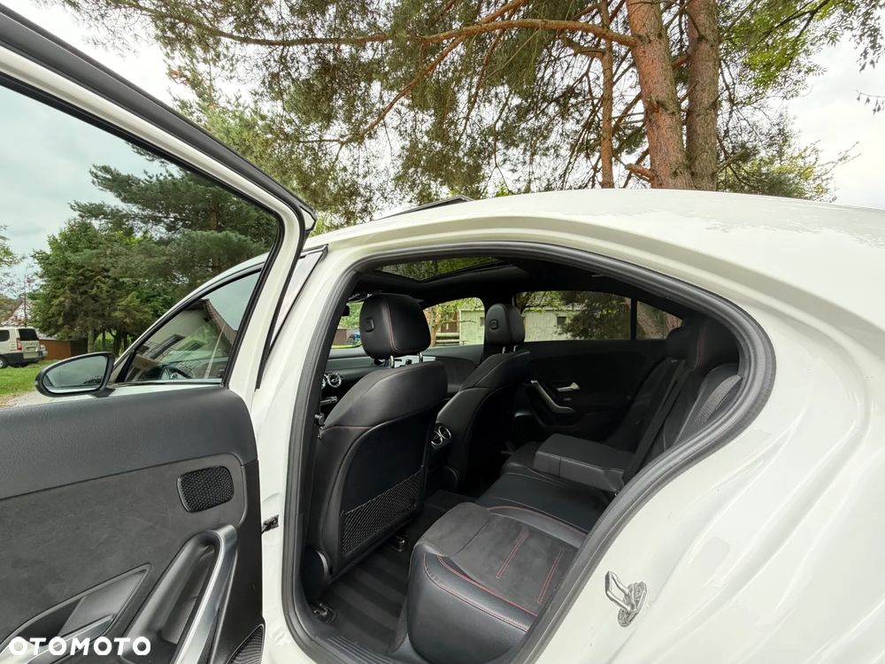 Mercedes-Benz Klasa A 200 AMG Line 7G-DCT - 23