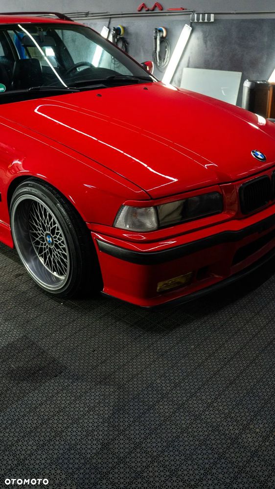BMW Seria 3 323i - 6