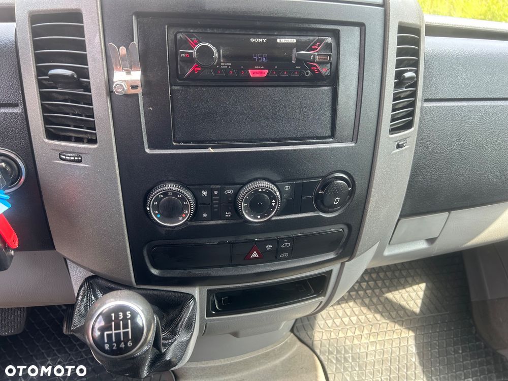 Volkswagen Crafter - 15
