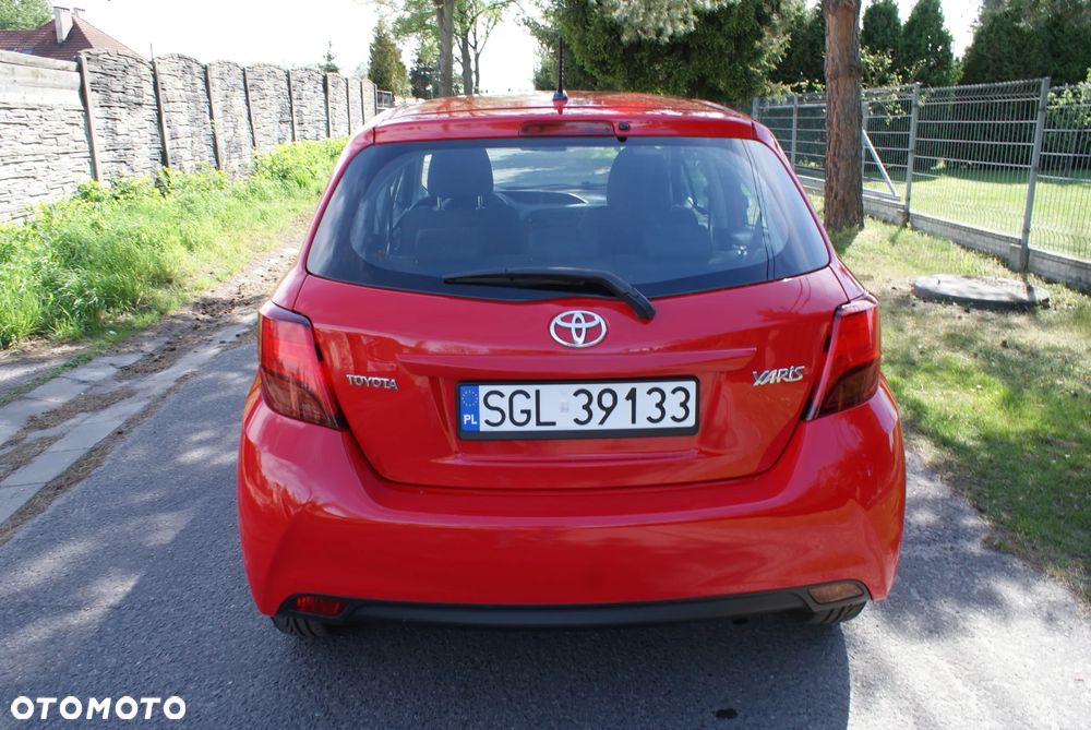 Toyota Yaris - 10