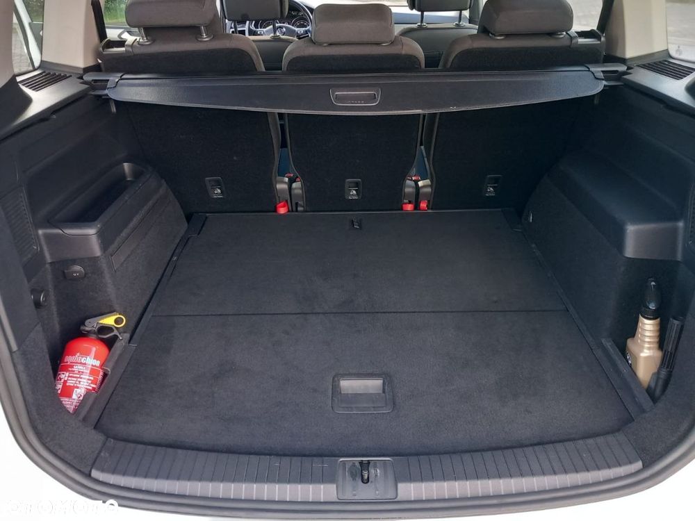 Volkswagen Touran 2.0 TDI SCR DSG Comfortline - 15