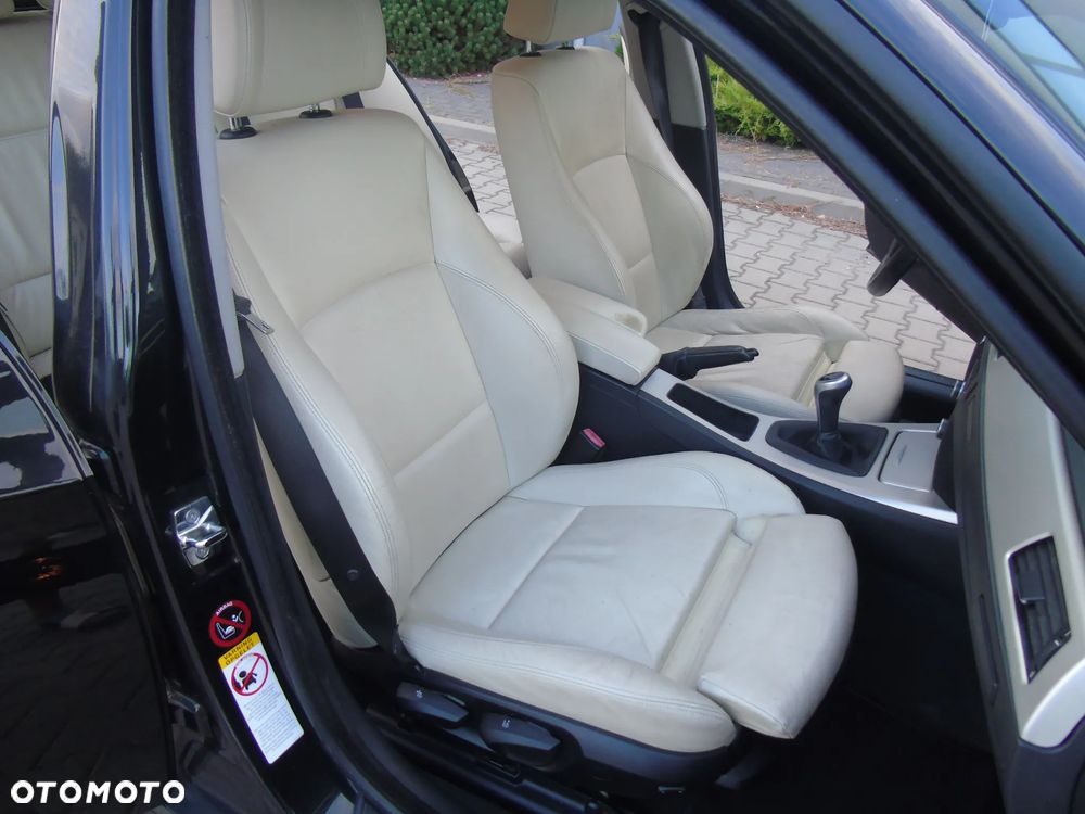 BMW Seria 3 - 12